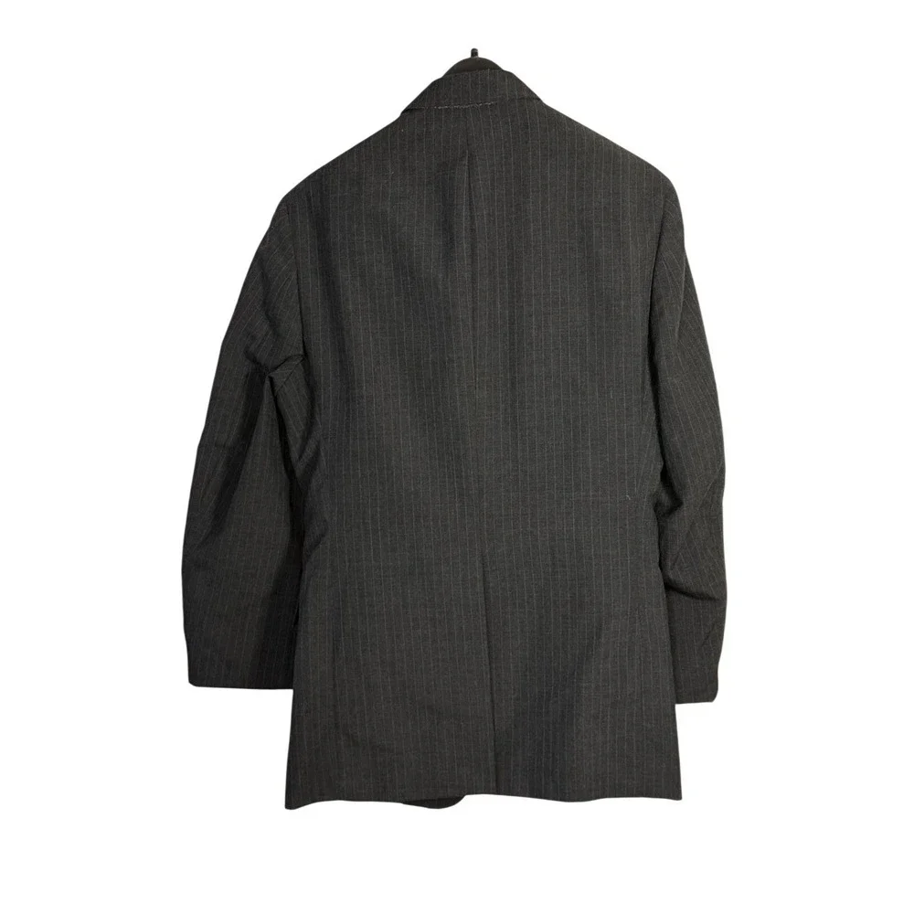 Foreman & Clark Men's Gray Pinstripe Suit 40R